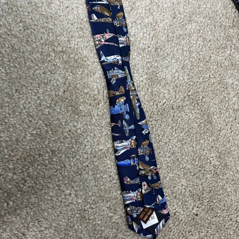 NWT Airplane Tie 100% Silk World‎ War II Navy Museum Artifacts Tie